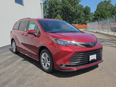 2026 Toyota Sienna XLE
