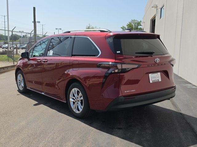 2026 Toyota Sienna XLE