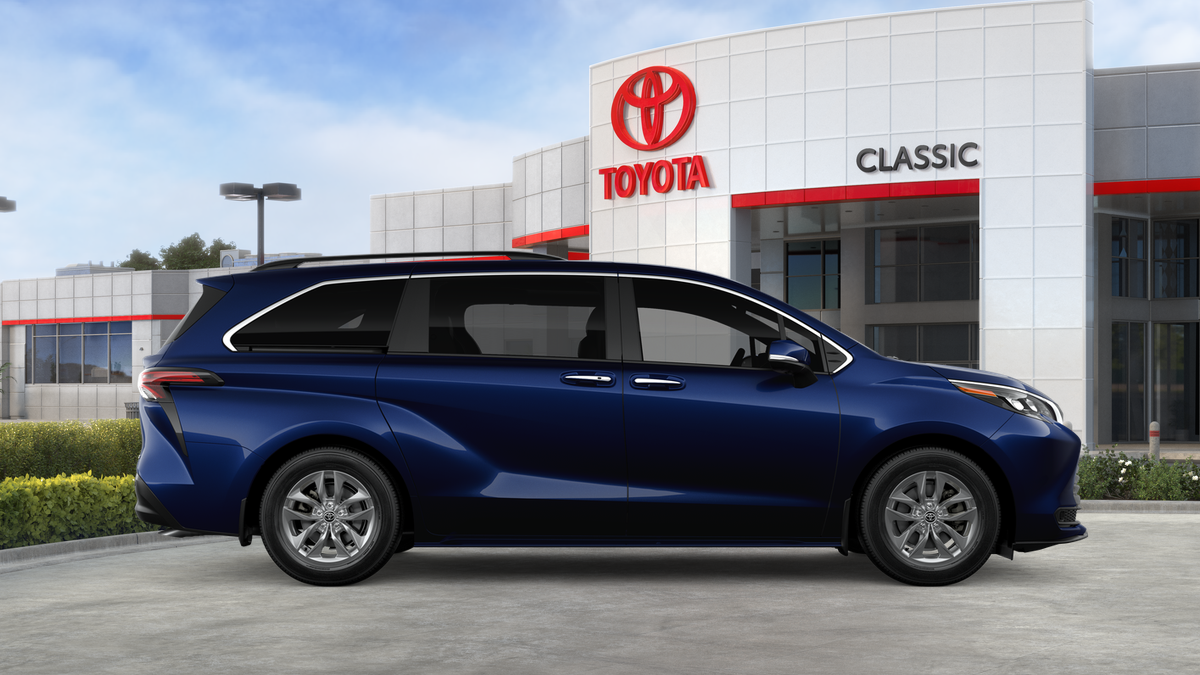 2026 Toyota Sienna XLE
