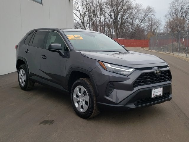 2025 Toyota RAV4 LE