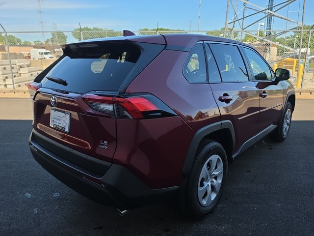 2025 Toyota RAV4 LE