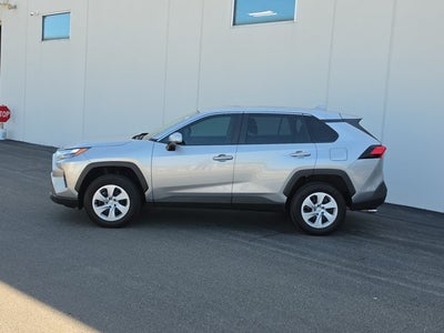 2025 Toyota RAV4 LE