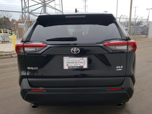 2022 Toyota RAV4 XLE
