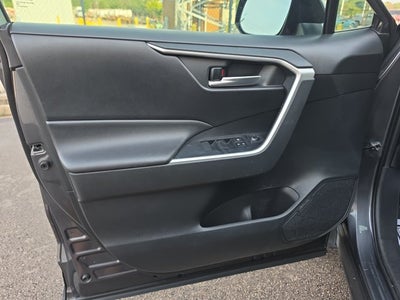 2019 Toyota RAV4 Hybrid XLE