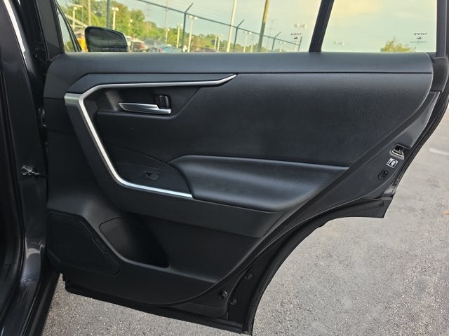 2019 Toyota RAV4 Hybrid XLE