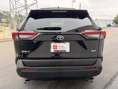 2022 Toyota RAV4 XLE