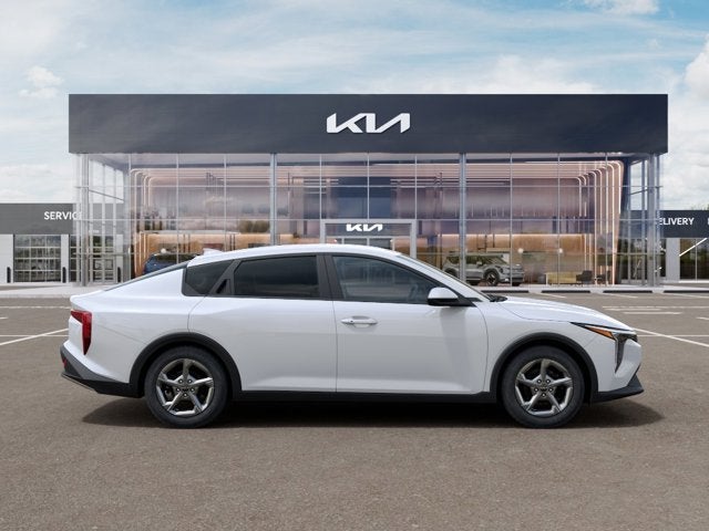 2026 Kia K4 BLACK