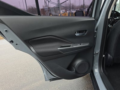 2022 Nissan Kicks SV