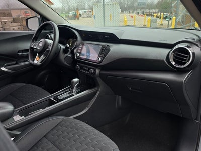 2022 Nissan Kicks SV