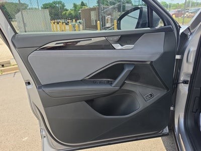 2025 Volkswagen Tiguan SE