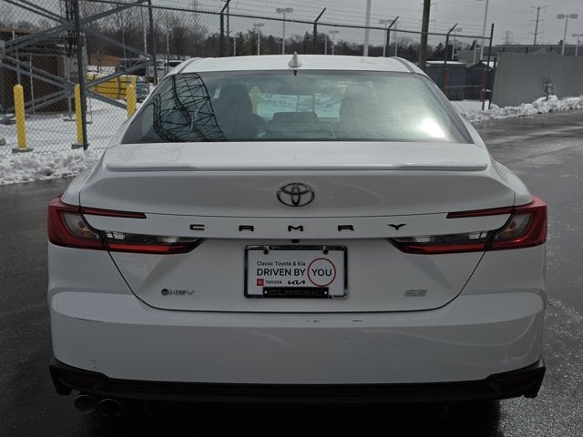 2025 Toyota Camry SE