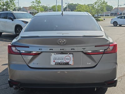 2025 Toyota Camry SE