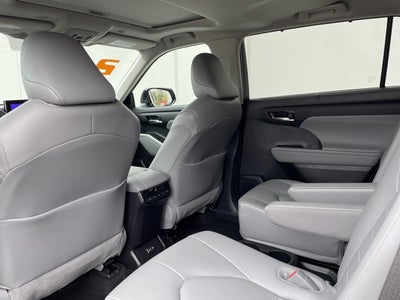 2024 Toyota Highlander Hybrid XLE