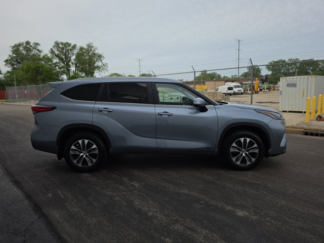 2023 Toyota Highlander Hybrid XLE