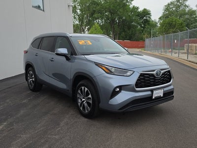 2023 Toyota Highlander Hybrid XLE