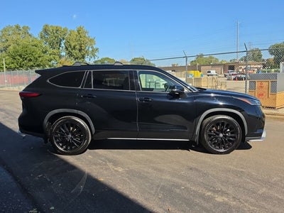 2023 Toyota Highlander XSE