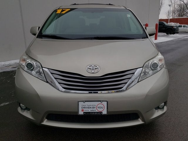 2017 Toyota Sienna XLE