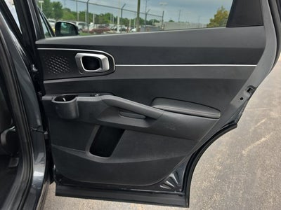 2022 Kia Sorento LX