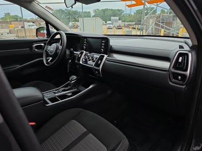 2022 Kia Sorento LX