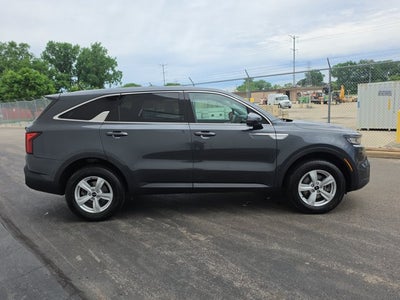 2022 Kia Sorento LX