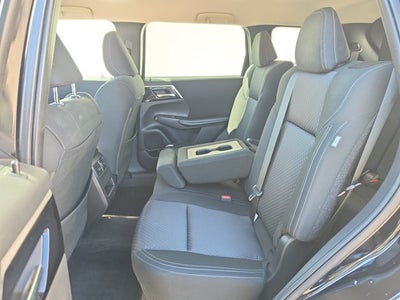 2022 Mitsubishi Outlander ES