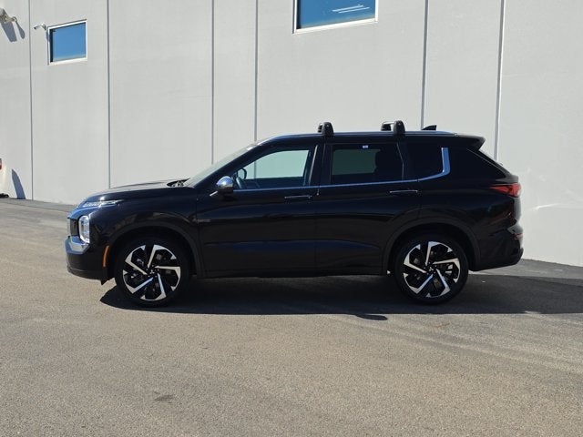 2022 Mitsubishi Outlander ES