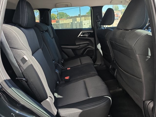 2022 Mitsubishi Outlander ES