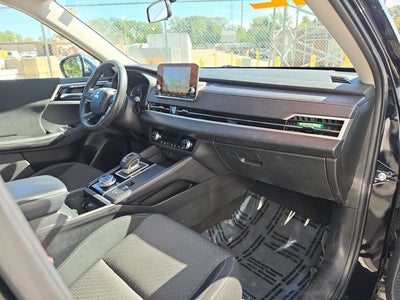 2022 Mitsubishi Outlander ES