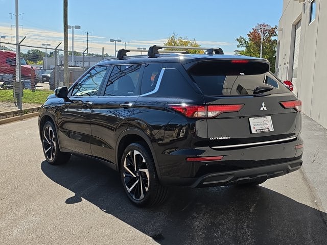 2022 Mitsubishi Outlander ES