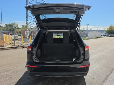 2022 Mitsubishi Outlander ES