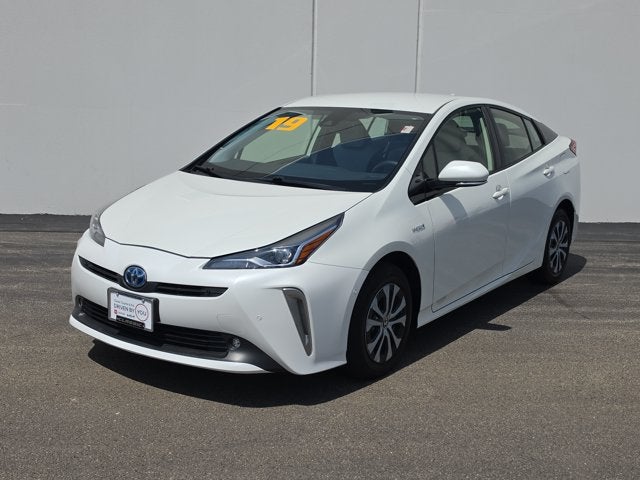 2019 Toyota Prius LE