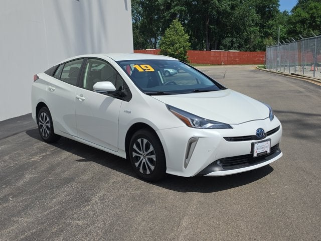2019 Toyota Prius LE