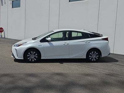 2019 Toyota Prius LE