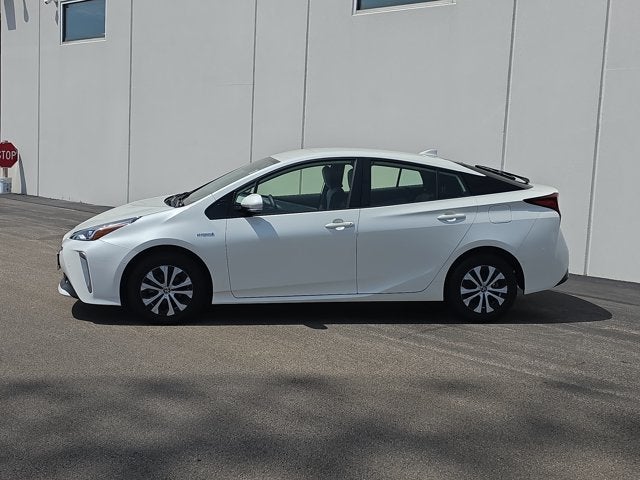 2019 Toyota Prius LE