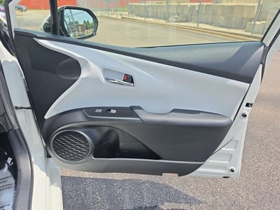 2019 Toyota Prius LE