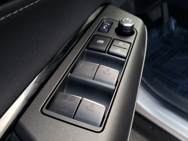 2023 Toyota Venza LE