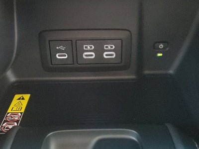 2023 Toyota Venza LE