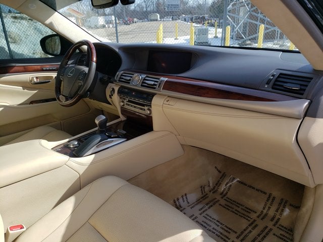 2016 Lexus LS 460 