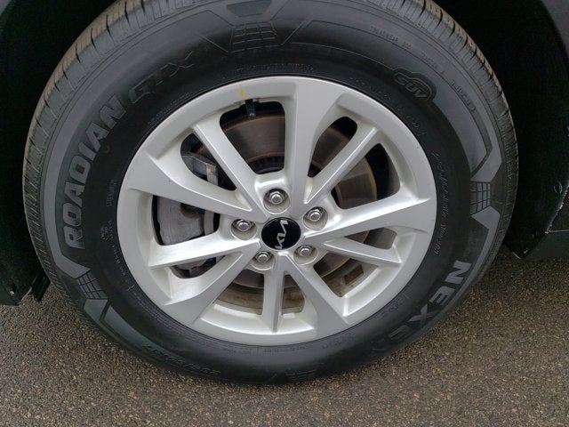 2023 Kia Carnival LX