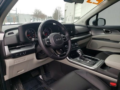 2023 Kia Carnival LX