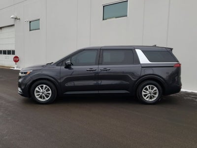 2023 Kia Carnival LX