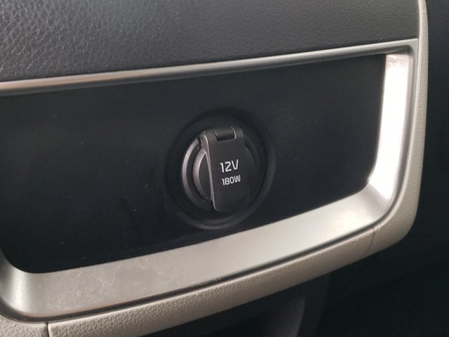 2023 Kia Carnival LX