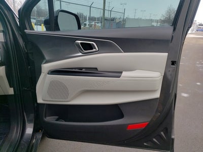 2023 Kia Carnival LX