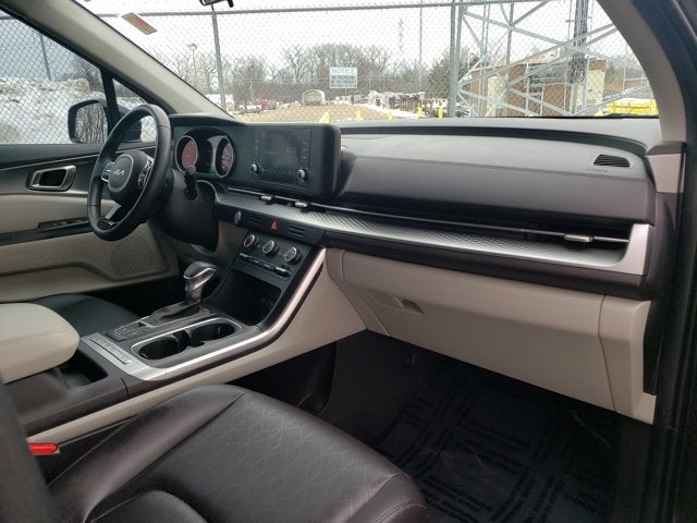 2023 Kia Carnival LX