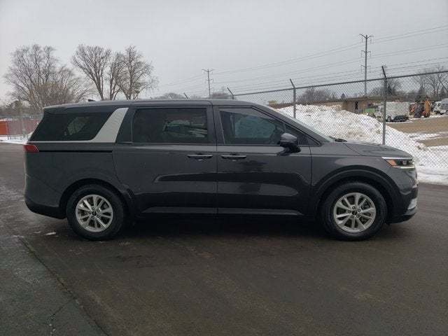 2023 Kia Carnival LX